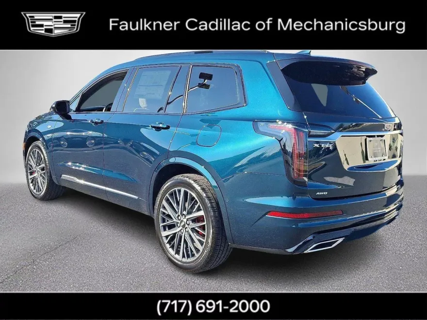 2025 Cadillac XT6 Sport photo 1