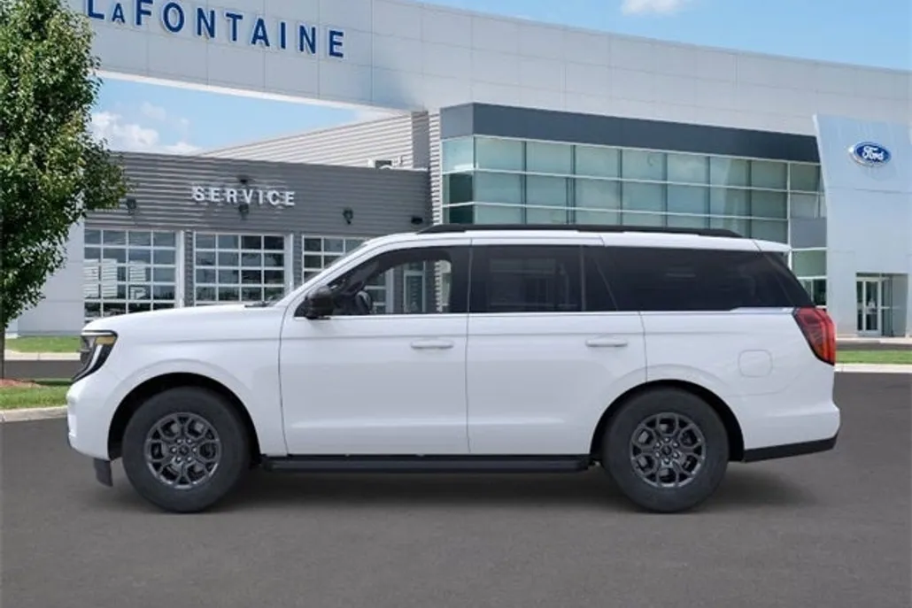 2025 Ford Expedition photo 1