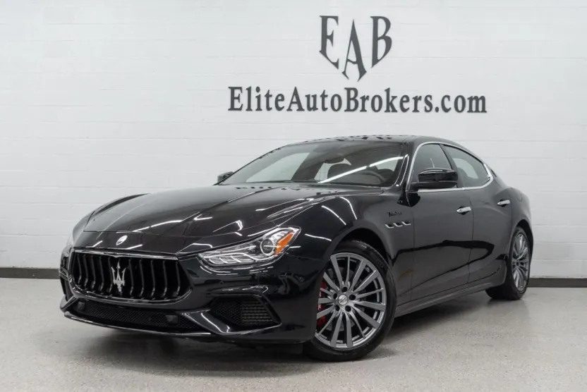 2022 Maserati Ghibli Modena Q4 photo 1