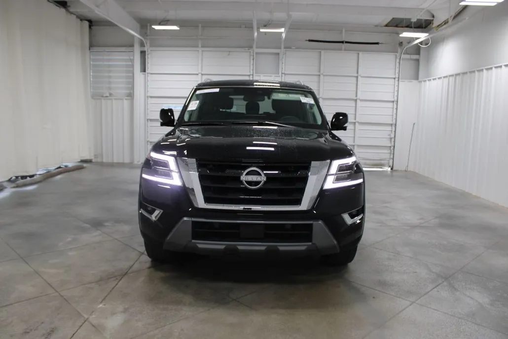 2024 Nissan Armada SL photo 1