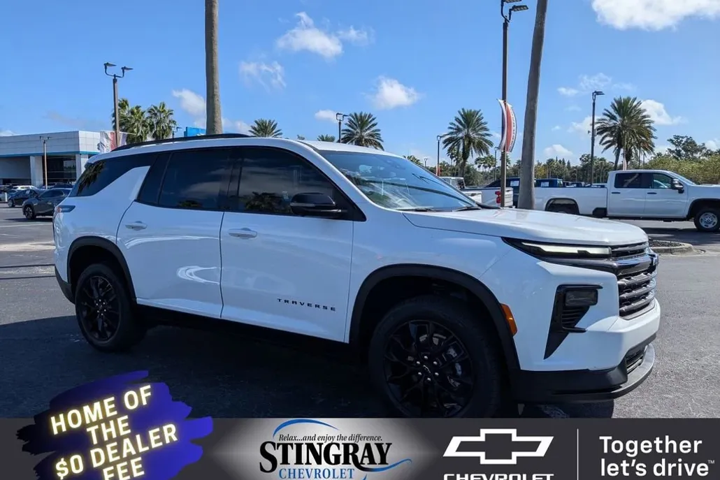 2024 Chevrolet Traverse photo 1