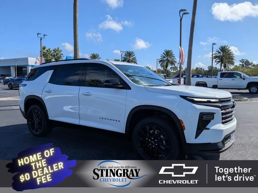 2024 Chevrolet Traverse photo 1