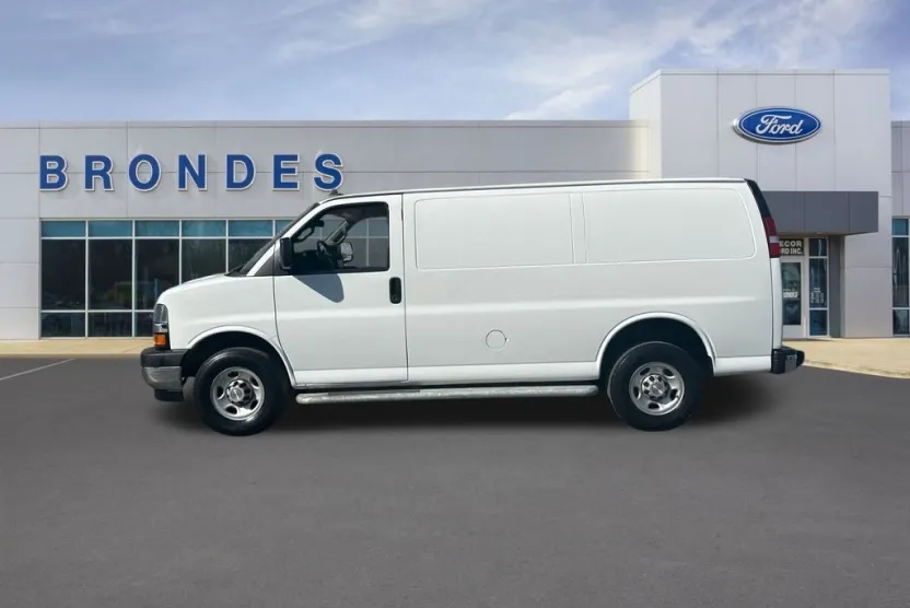 2023 Chevrolet Express 2500 Work Van Cargo photo 1