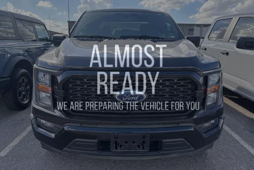 2023 Ford F-150 XL photo 1