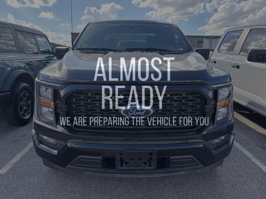 2023 Ford F-150 XL photo 1