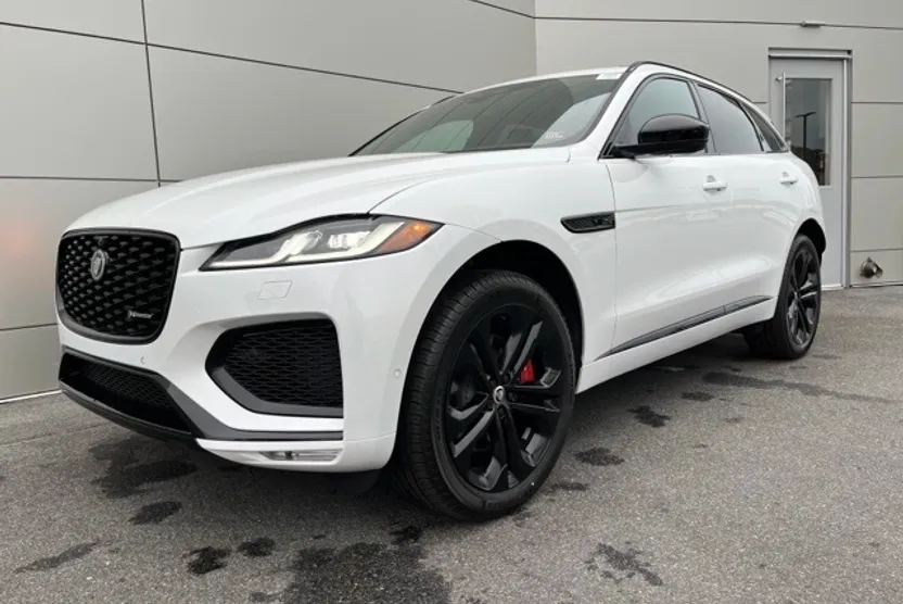 2024 Jaguar F-PACE P400 R-Dynamic S photo 1