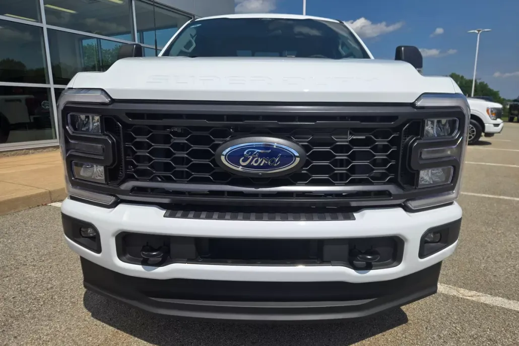 2025 Ford F-350 XL photo 1