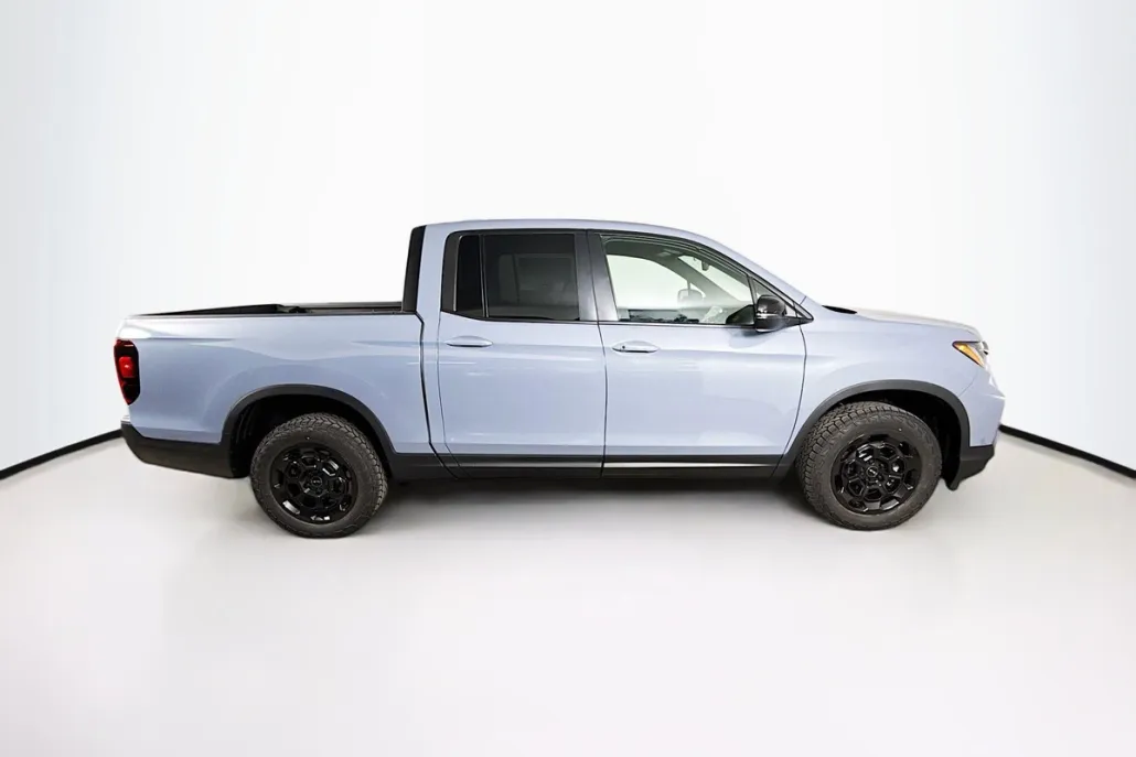 2025 Honda Ridgeline TrailSport photo 1