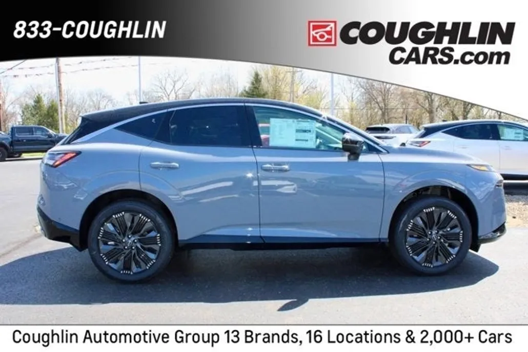2025 Nissan Murano Platinum photo 1