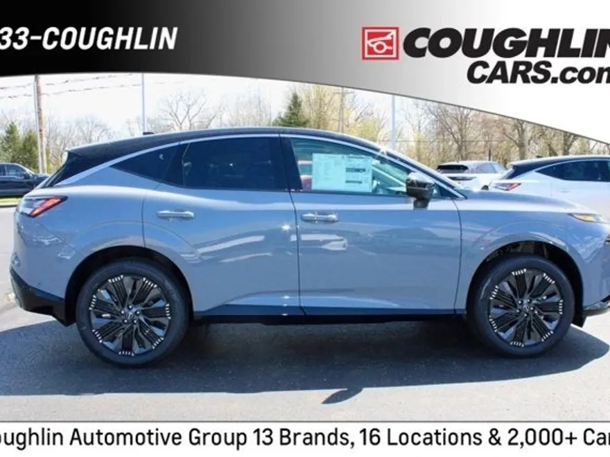 2025 Nissan Murano Platinum photo 1