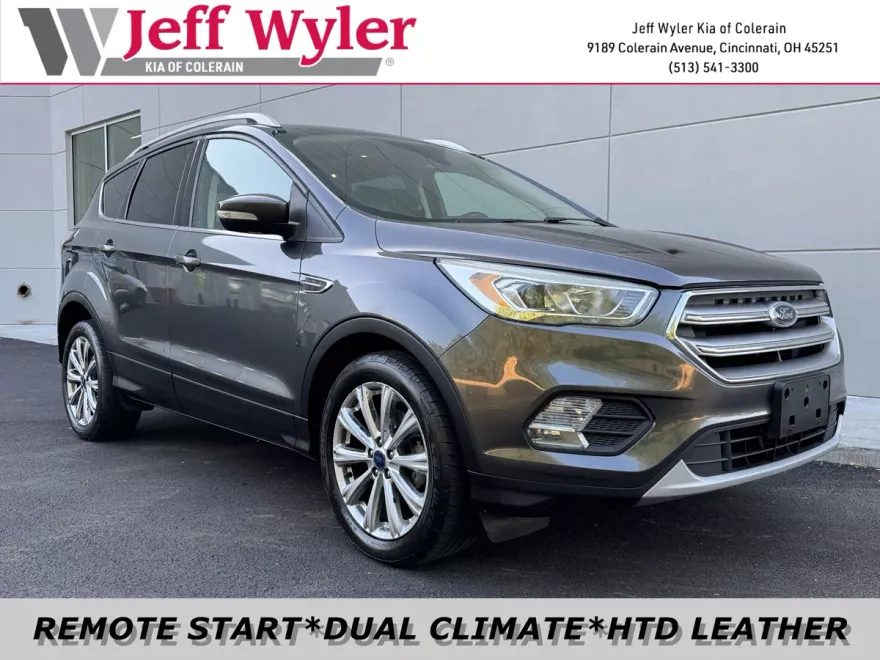 2017 Ford Escape Titanium photo 1