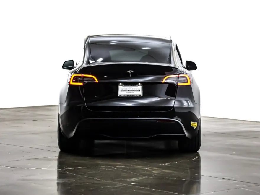 2022 Tesla Model Y Performance photo 1