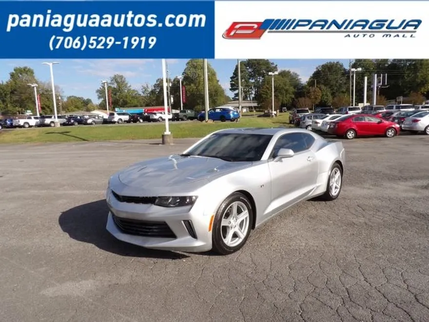 2017 Chevrolet Camaro 1LT photo 1