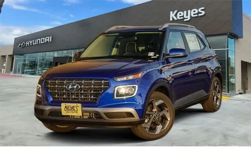 2024 Hyundai Venue Limited photo 1
