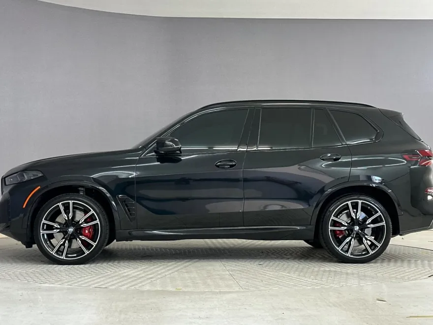 2024 Bmw X5 M60i photo 1