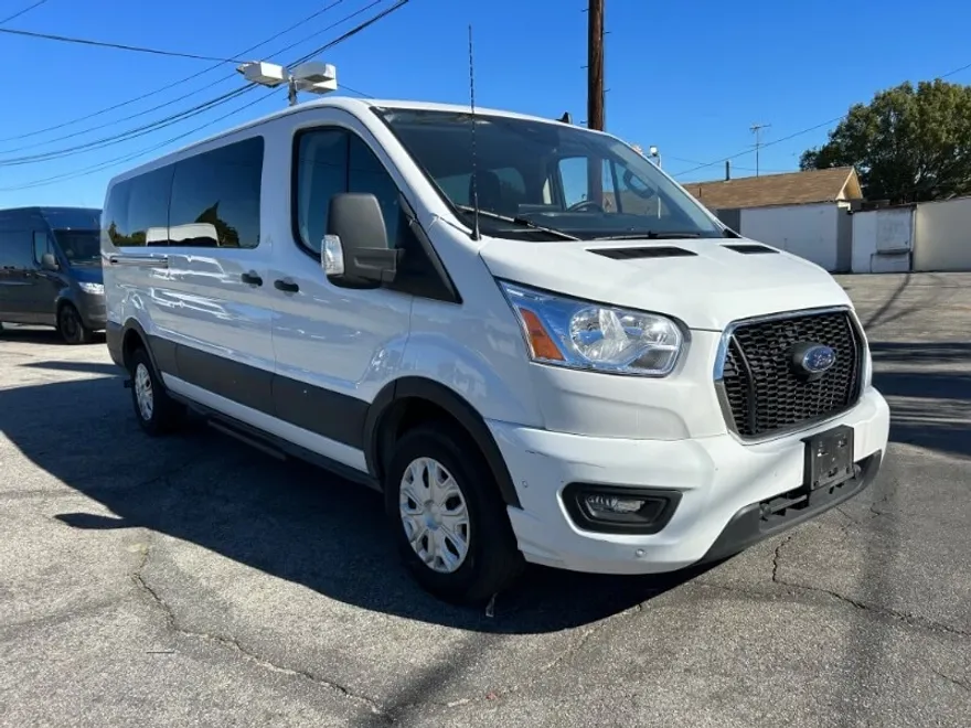 2022 Ford Transit XLT photo 1