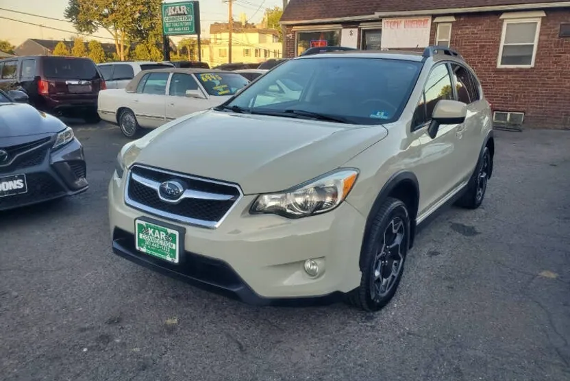 2013 Subaru Crosstrek 2.0i Premium photo 1
