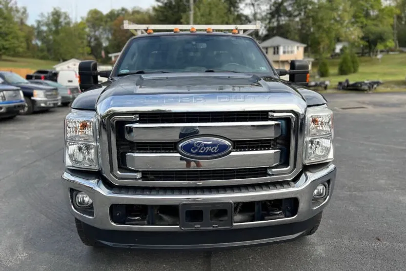2015 Ford F-350 Lariat photo 1