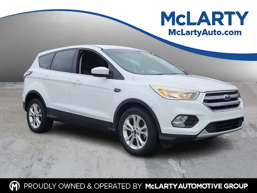 2017 Ford Escape SE photo 1