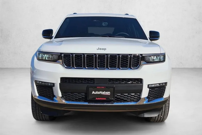 2025 Jeep Grand Cherokee Limited photo 1