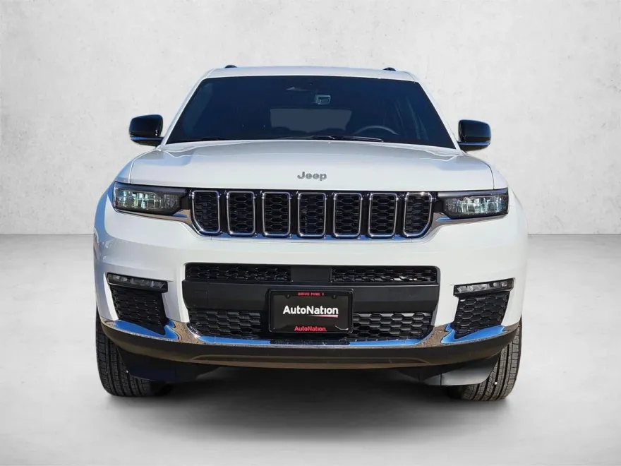 2025 Jeep Grand Cherokee Limited photo 1