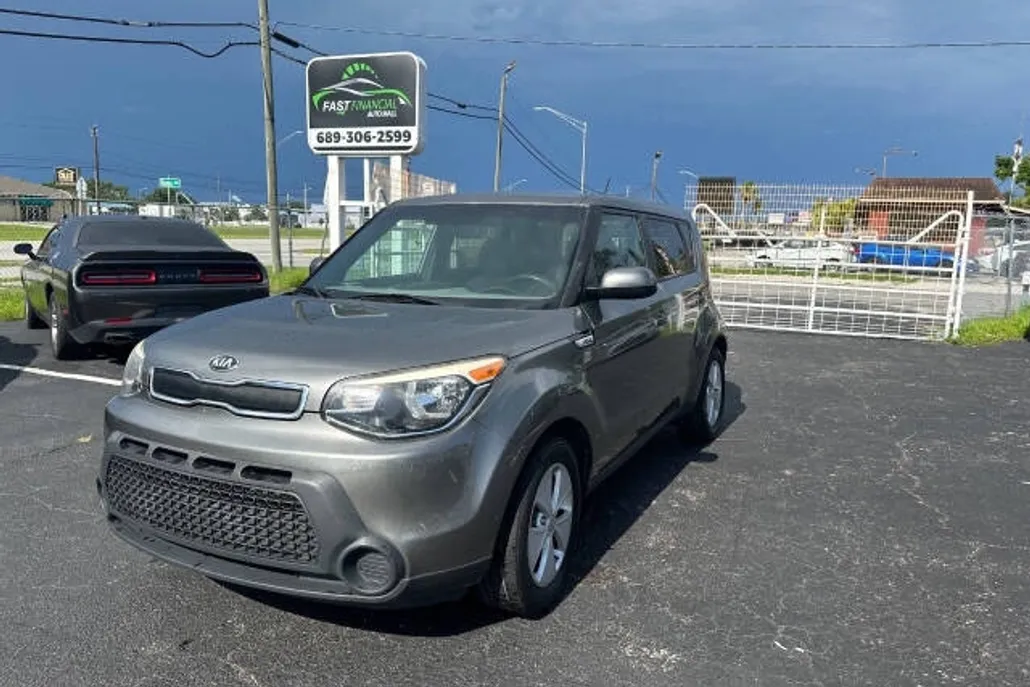 2016 Kia Soul Base photo 1
