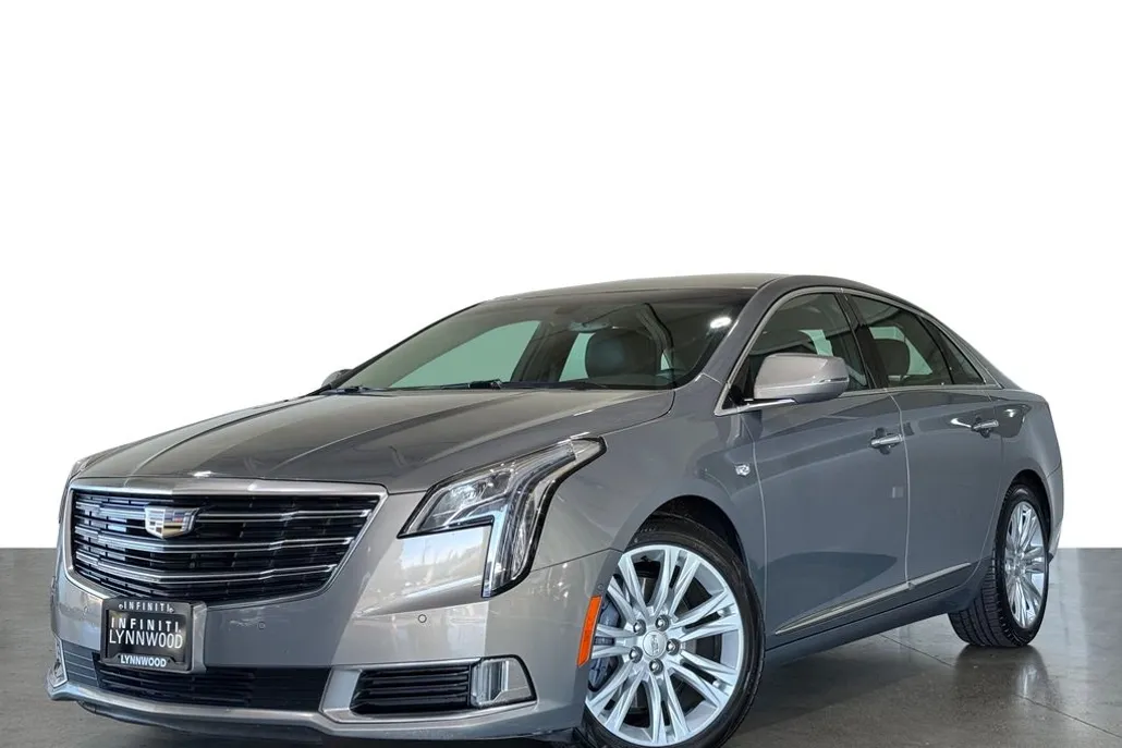2019 Cadillac XTS Luxury photo 1