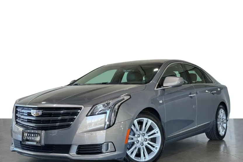 2019 Cadillac XTS Luxury photo 1
