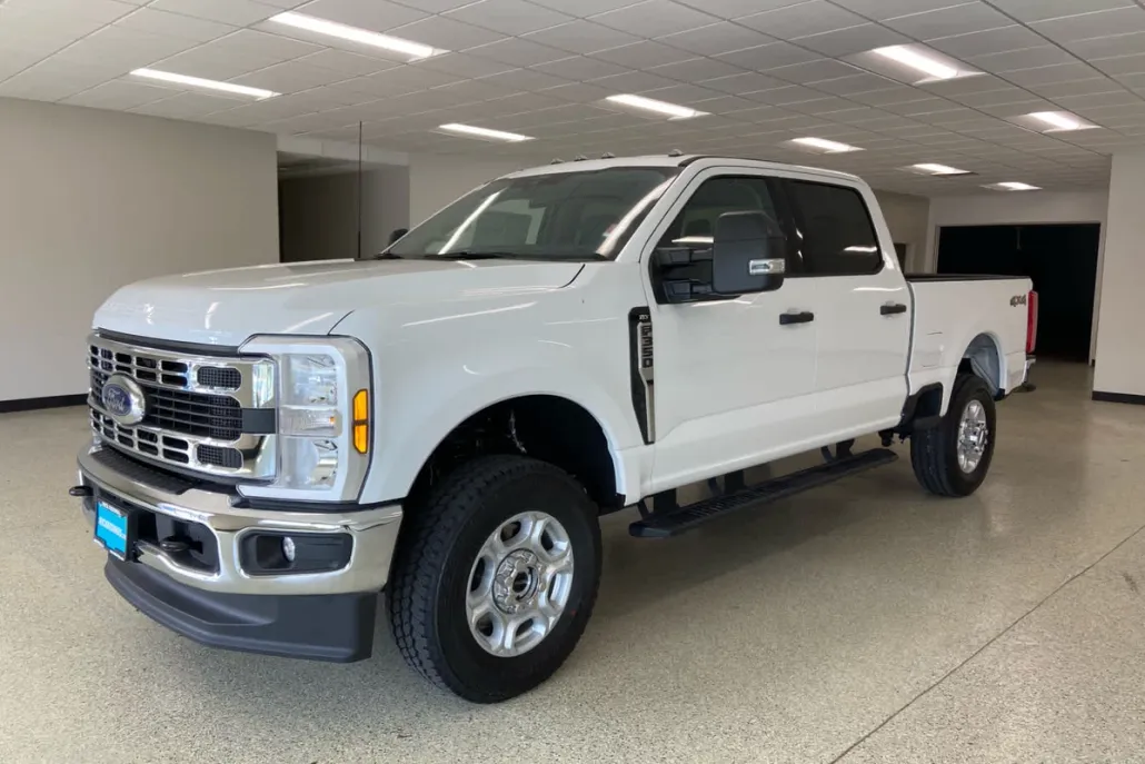 2025 Ford F-350 XLT photo 1
