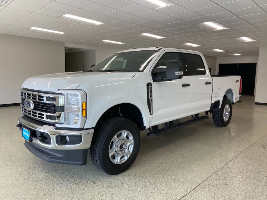 2025 Ford F-350 XLT photo 1