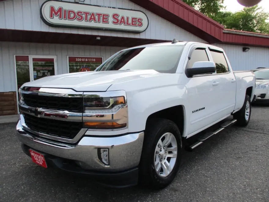 2018 Chevrolet Silverado 1500 LT photo 1