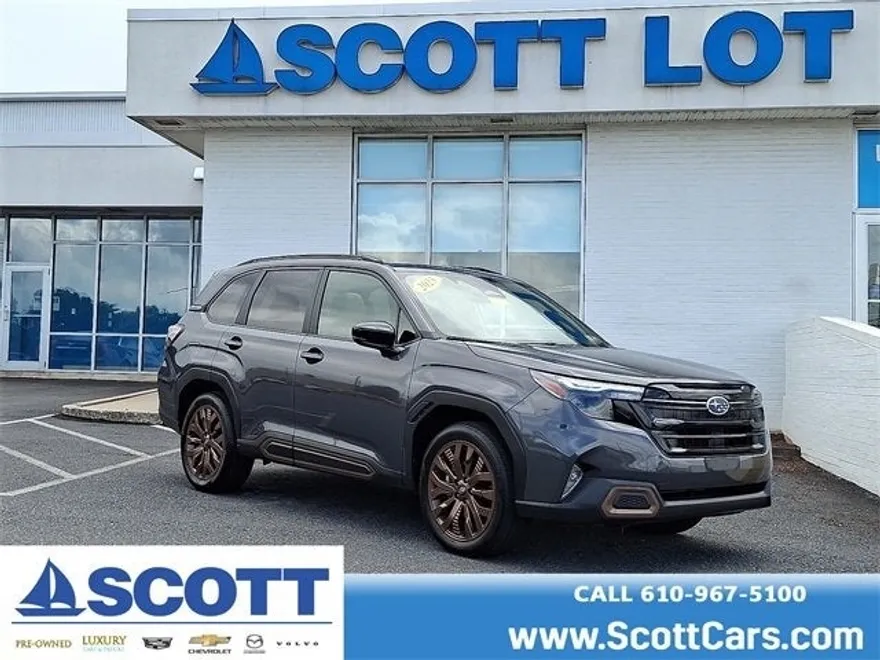 2025 Subaru Forester Sport photo 1