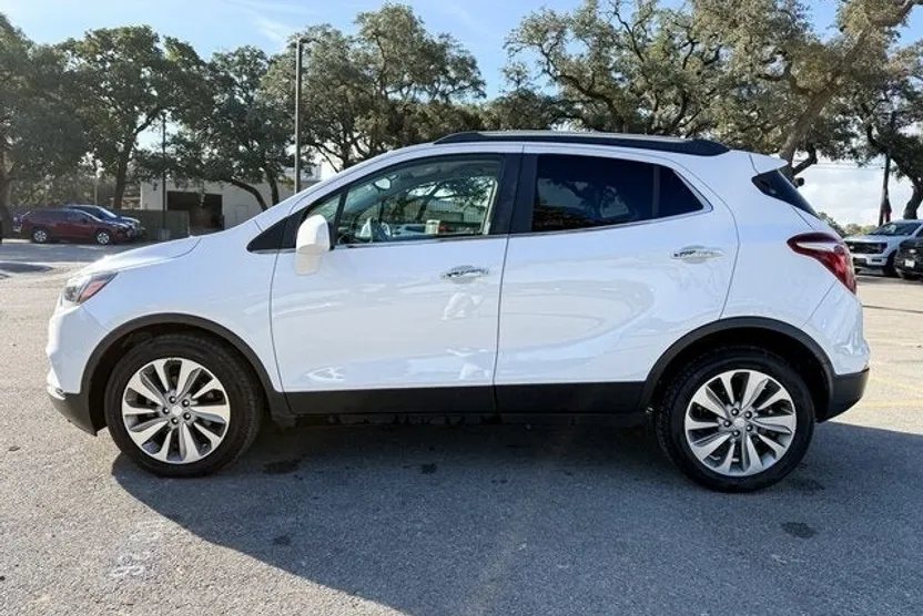 2020 Buick Encore Preferred photo 1