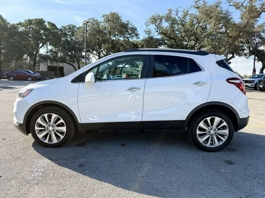 2020 Buick Encore Preferred photo 1