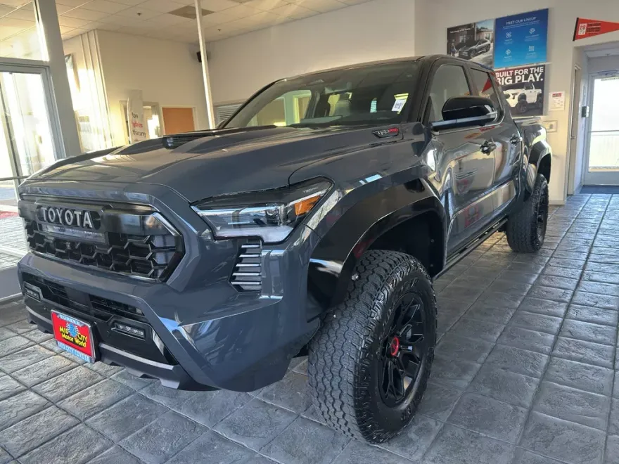 2025 Toyota Tacoma TRD Pro photo 1