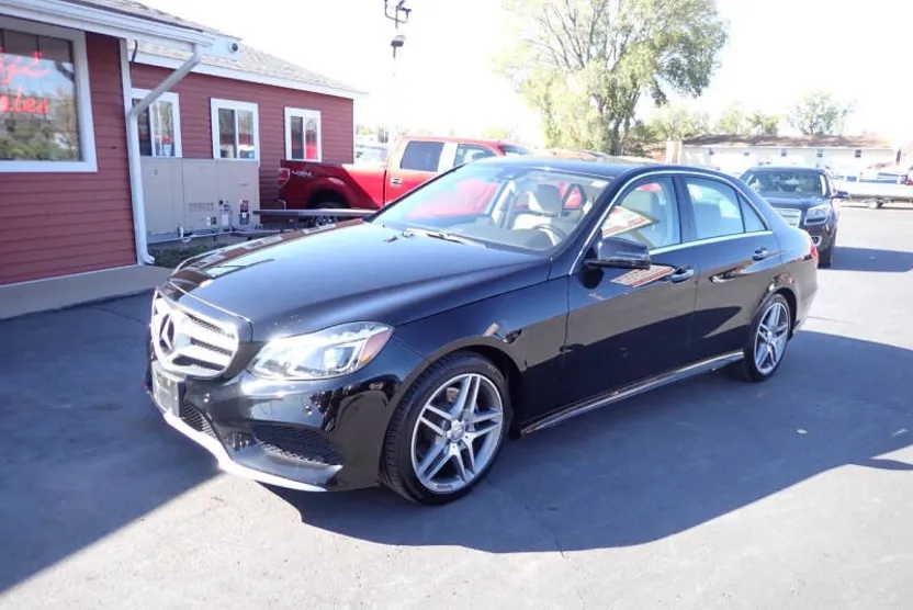 2016 Mercedes Benz E 350 4MATIC photo 1