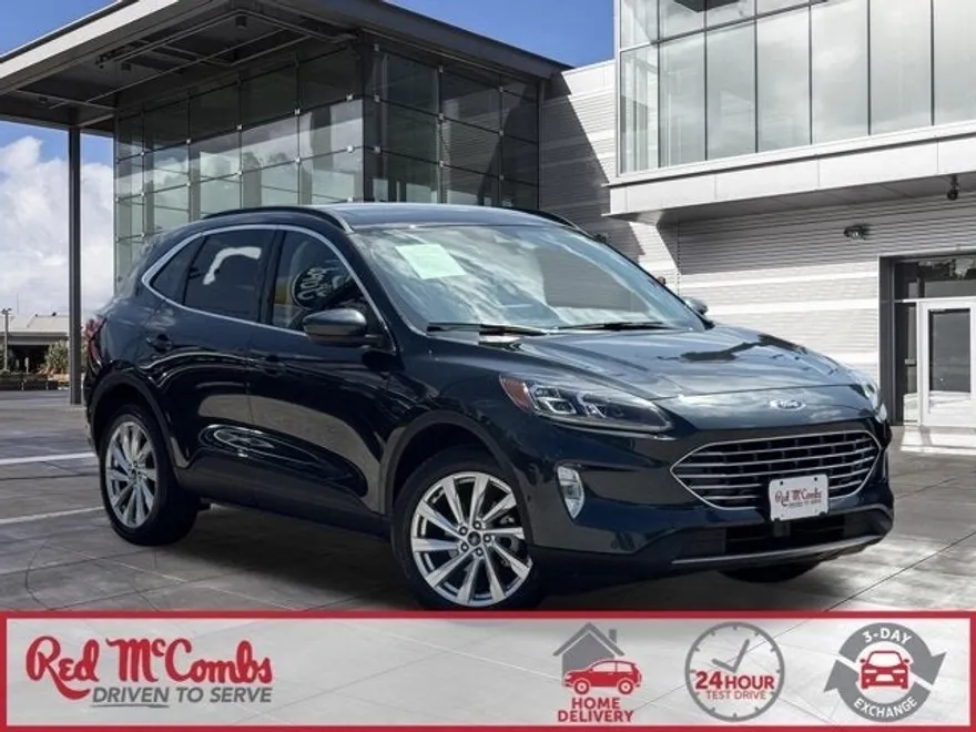 2022 Ford Escape Titanium Hybrid photo 1