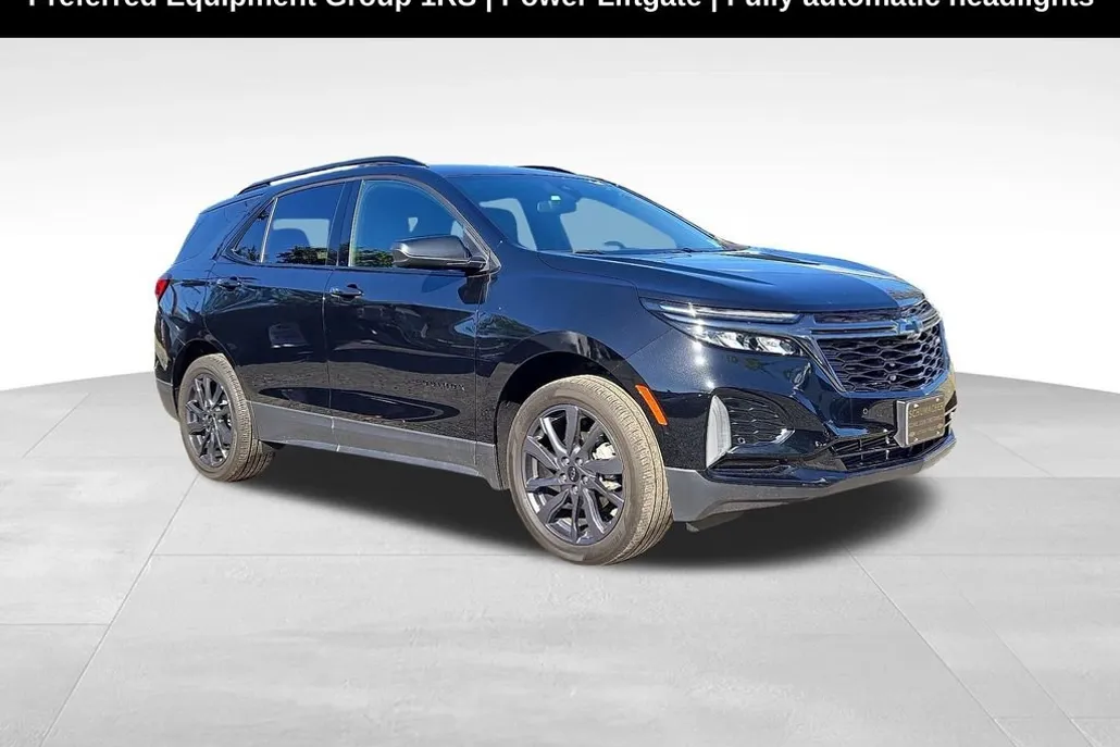 2023 Chevrolet Equinox RS photo 1