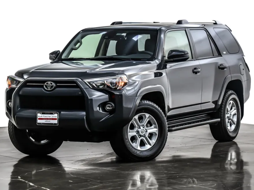 2024 Toyota 4Runner SR5 4WD photo 1
