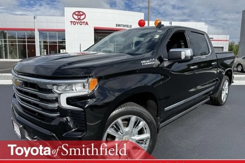 2023 Chevrolet Silverado 1500 High Country photo 1