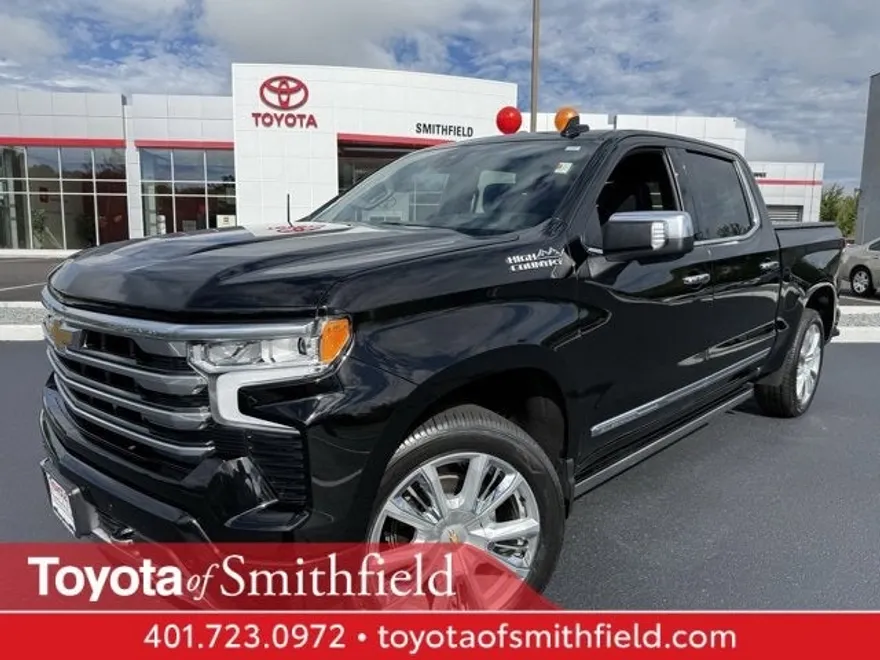 2023 Chevrolet Silverado 1500 High Country photo 1