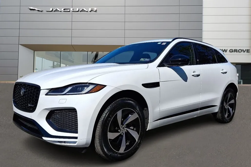 2025 Jaguar F-PACE R-Dynamic S P250 photo 1