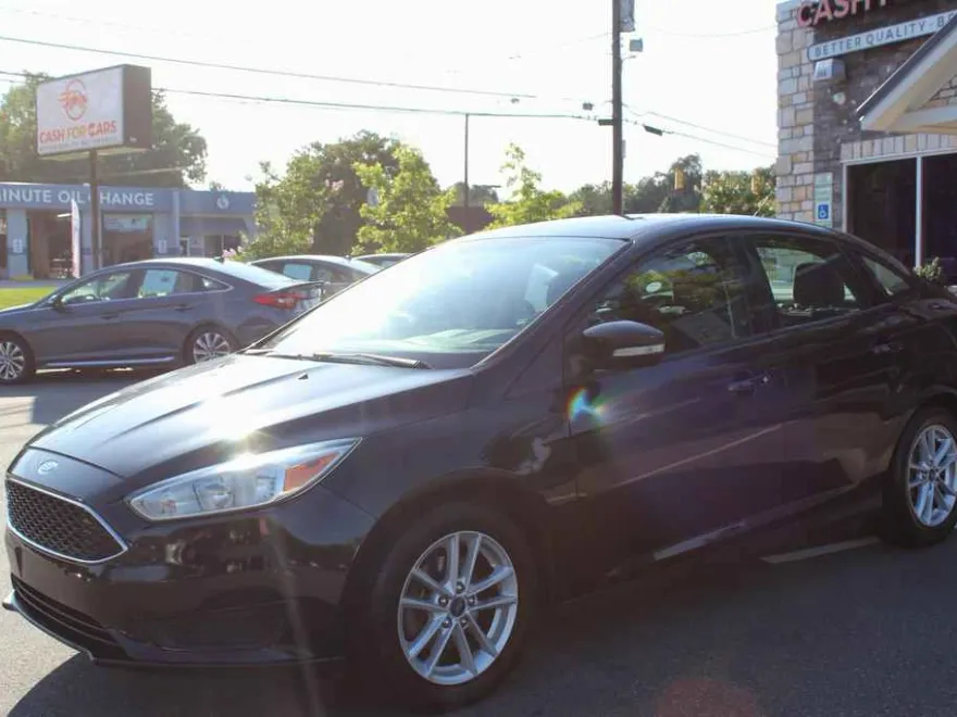 2015 Ford Focus SE photo 1