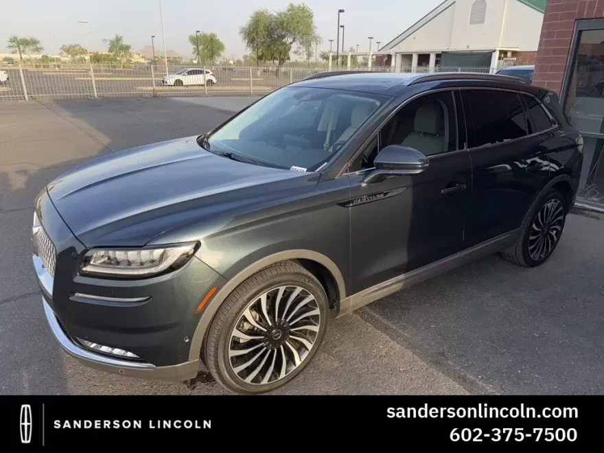 2022 Lincoln Nautilus Black Label photo 1
