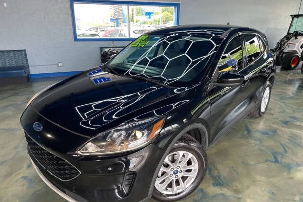2022 Ford Escape SE photo 1