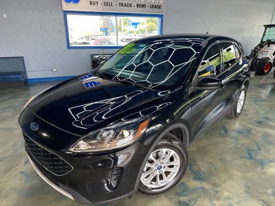 2022 Ford Escape SE photo 1