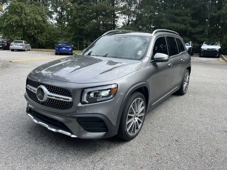 2023 Mercedes Benz GLB 250 photo 1