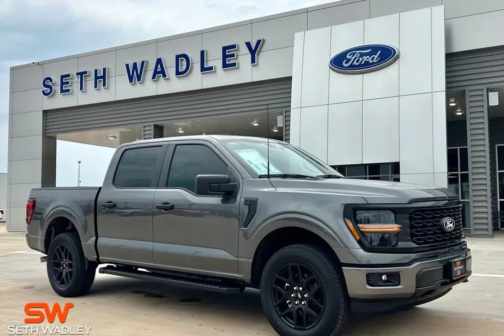 2025 Ford F-150 STX photo 1