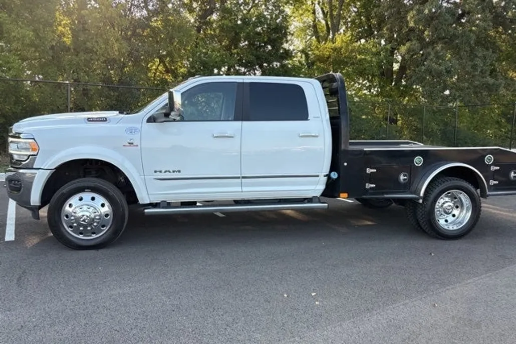 2022 Ram 4500 photo 1