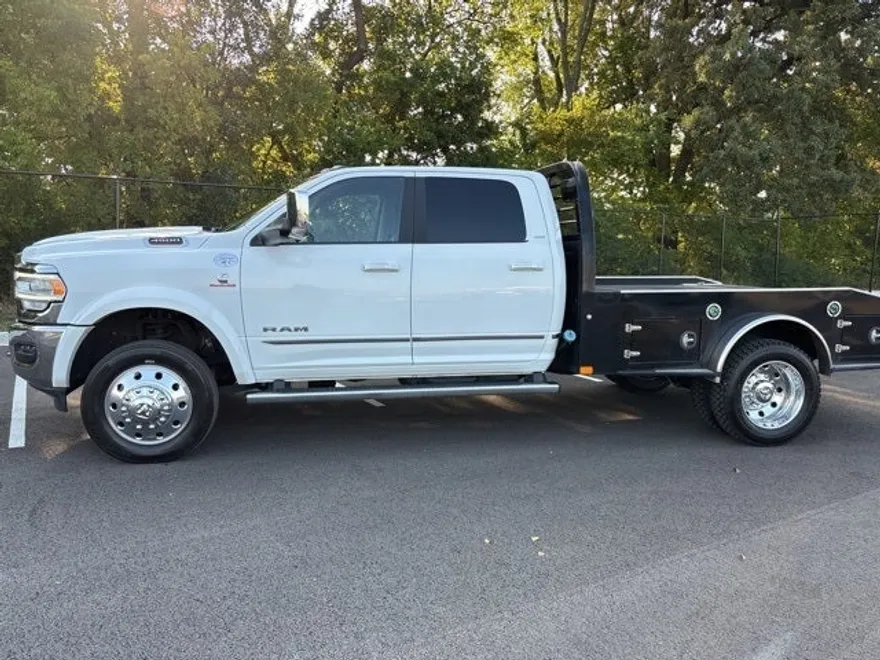 2022 Ram 4500 photo 1